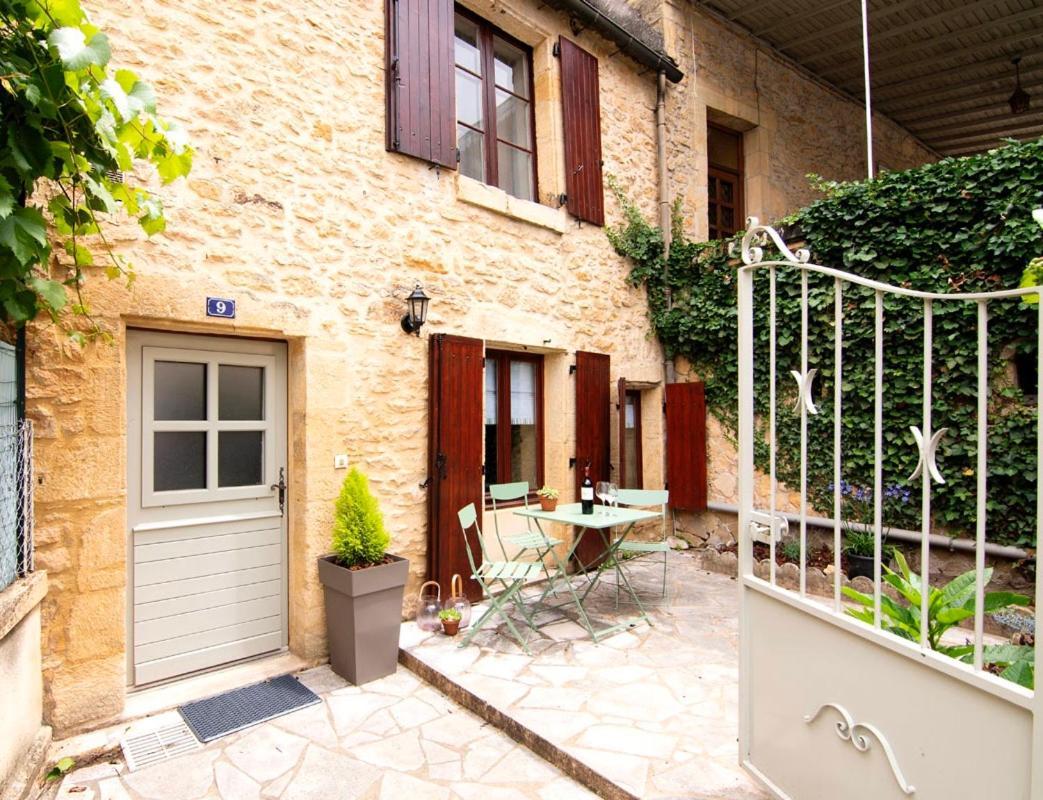 Cozy Cottage With Garden In Sarlat Medieval Centre Eksteriør billede